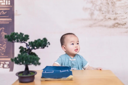 五指山宝宝拉绿便是什么原因